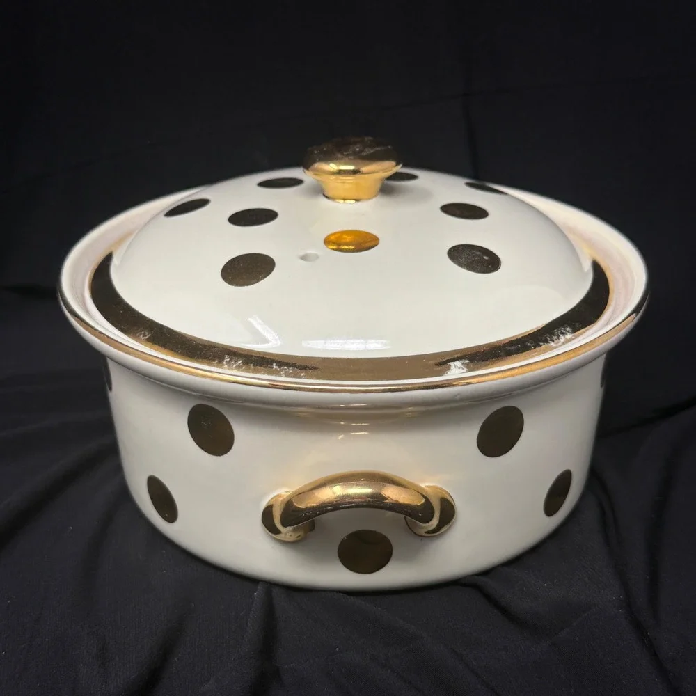 Vintage Hall's Superior Quality Kitchenware 1.75 Qt Gold Polka Dot Casserole 069